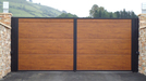 Puerta batiente dos hojas forrada panel ISO 45 imit. madera claro