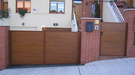 Puerta batiente dos hojas forrada panel ISO 45 imit. madera claro corte en hoja